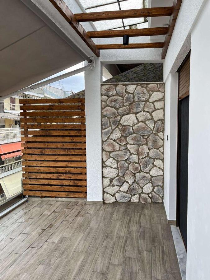 לריסה Luxury Townhouse Suite מראה חיצוני תמונה
