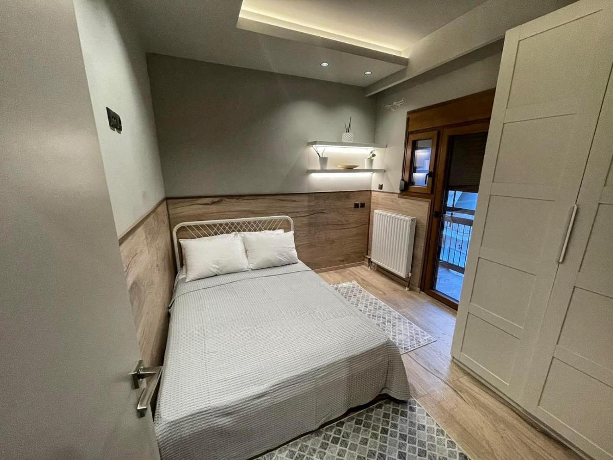 לריסה Luxury Townhouse Suite מראה חיצוני תמונה