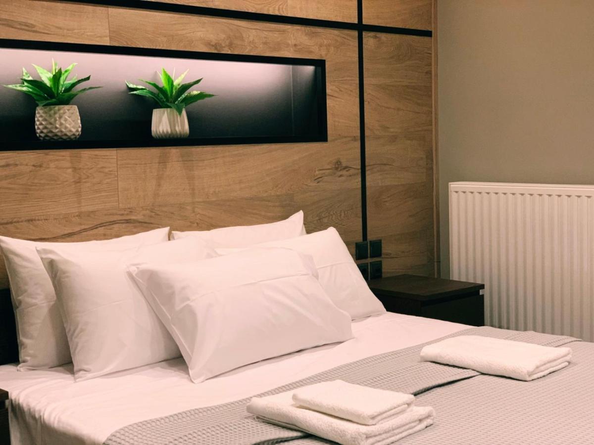 לריסה Luxury Townhouse Suite מראה חיצוני תמונה