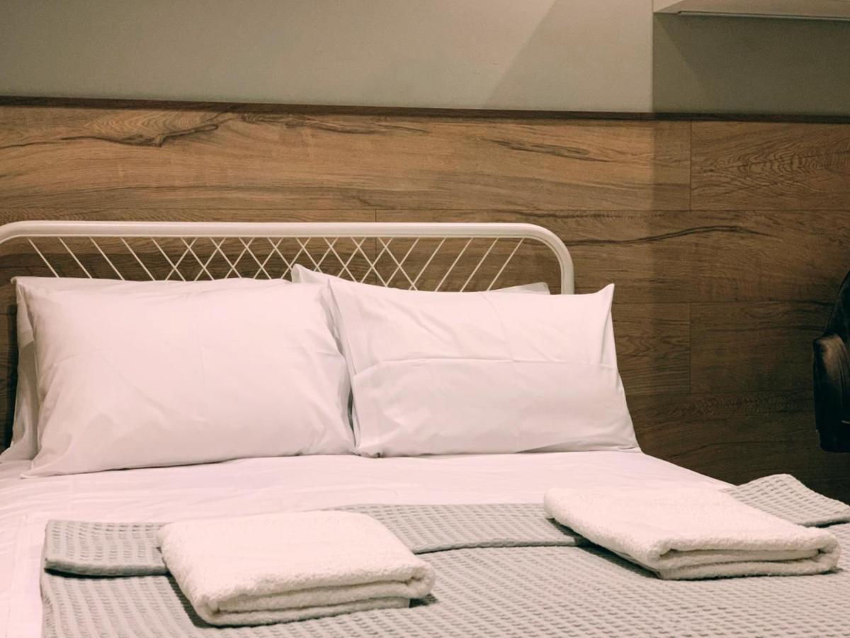 לריסה Luxury Townhouse Suite מראה חיצוני תמונה