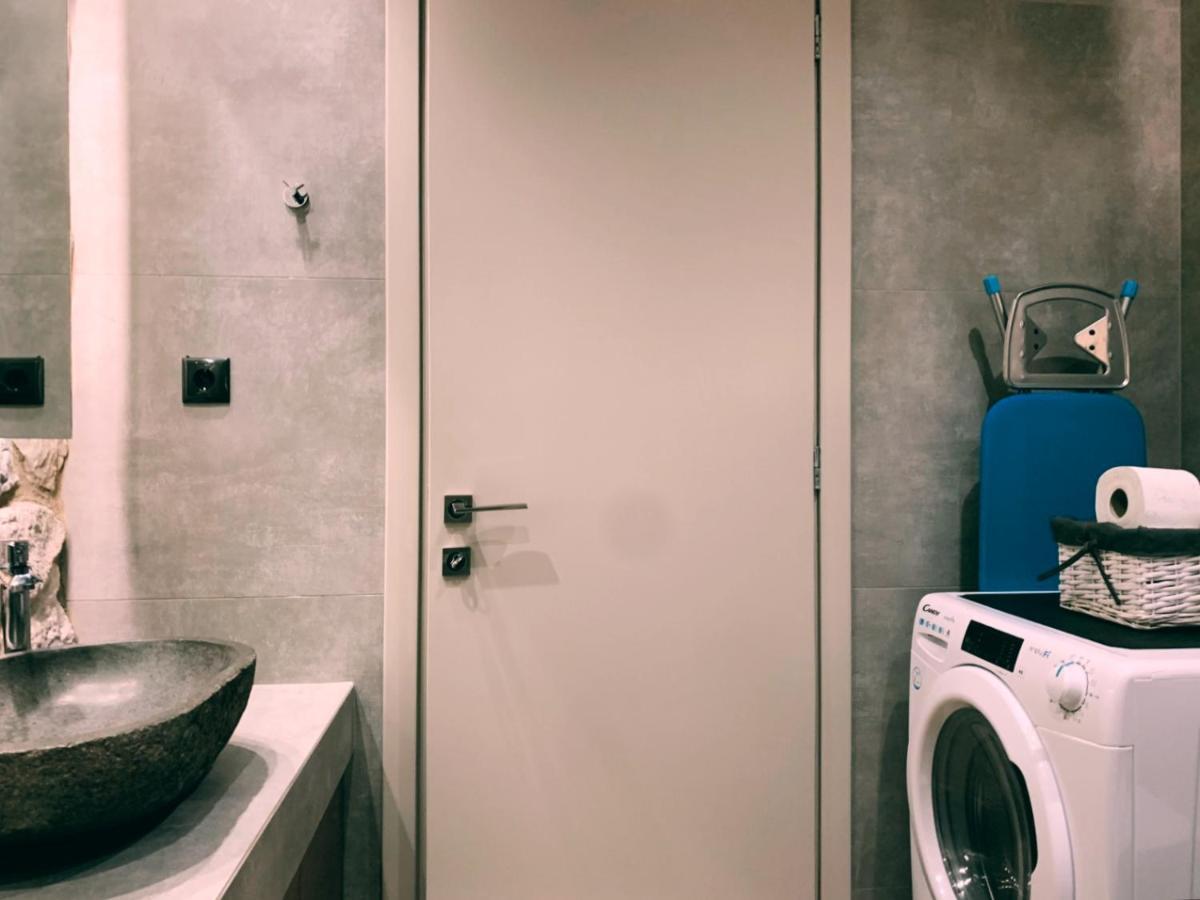 לריסה Luxury Townhouse Suite מראה חיצוני תמונה