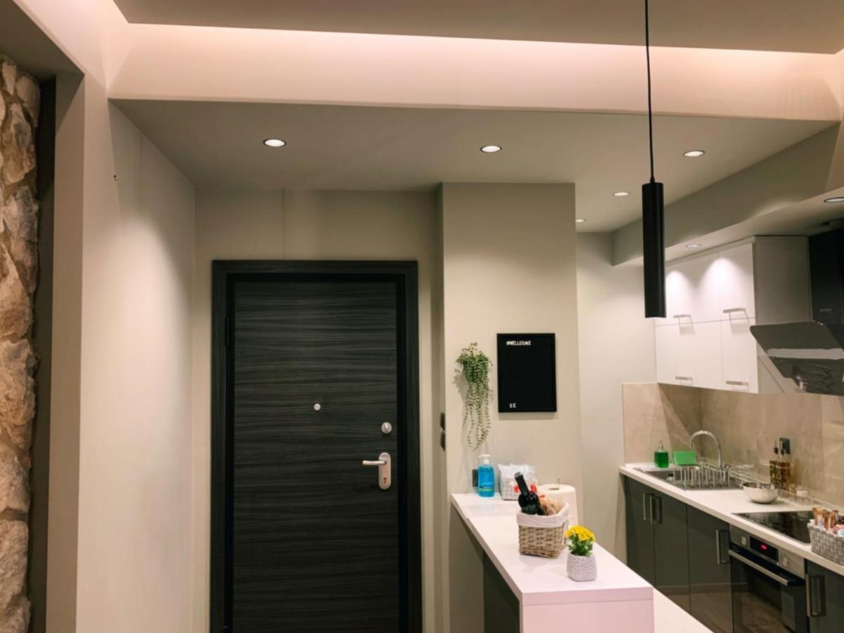 לריסה Luxury Townhouse Suite מראה חיצוני תמונה