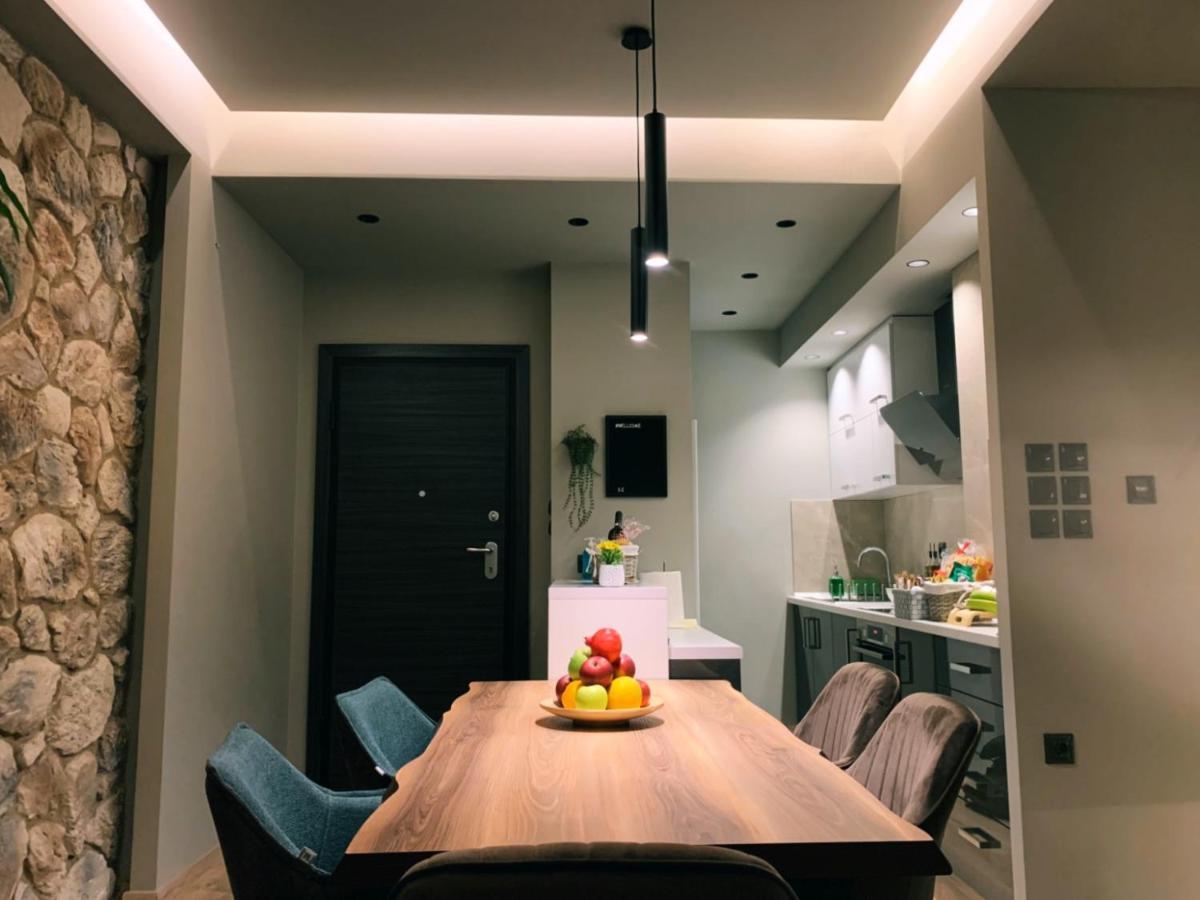 לריסה Luxury Townhouse Suite מראה חיצוני תמונה