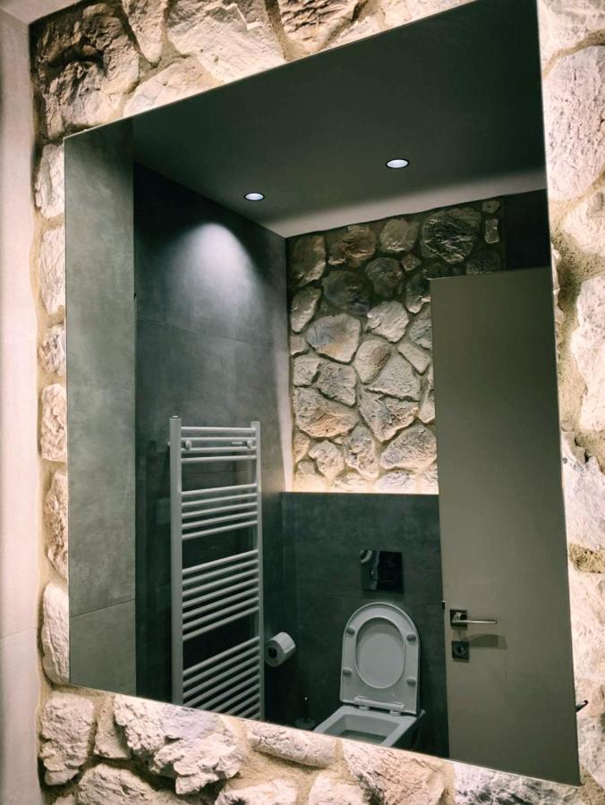 לריסה Luxury Townhouse Suite מראה חיצוני תמונה